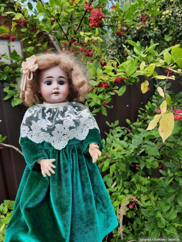 Немного изумруда в погожий осени денёк