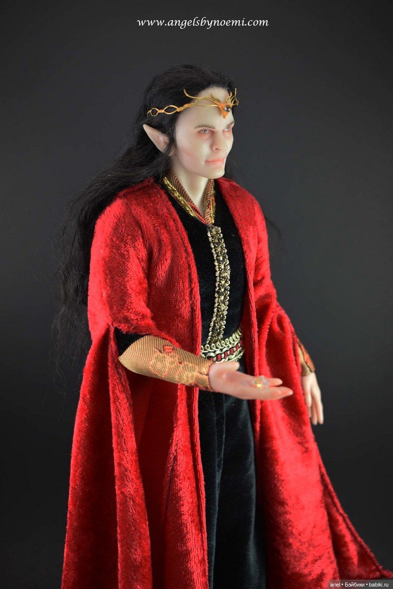 Реалистичные работы Noemi Smith