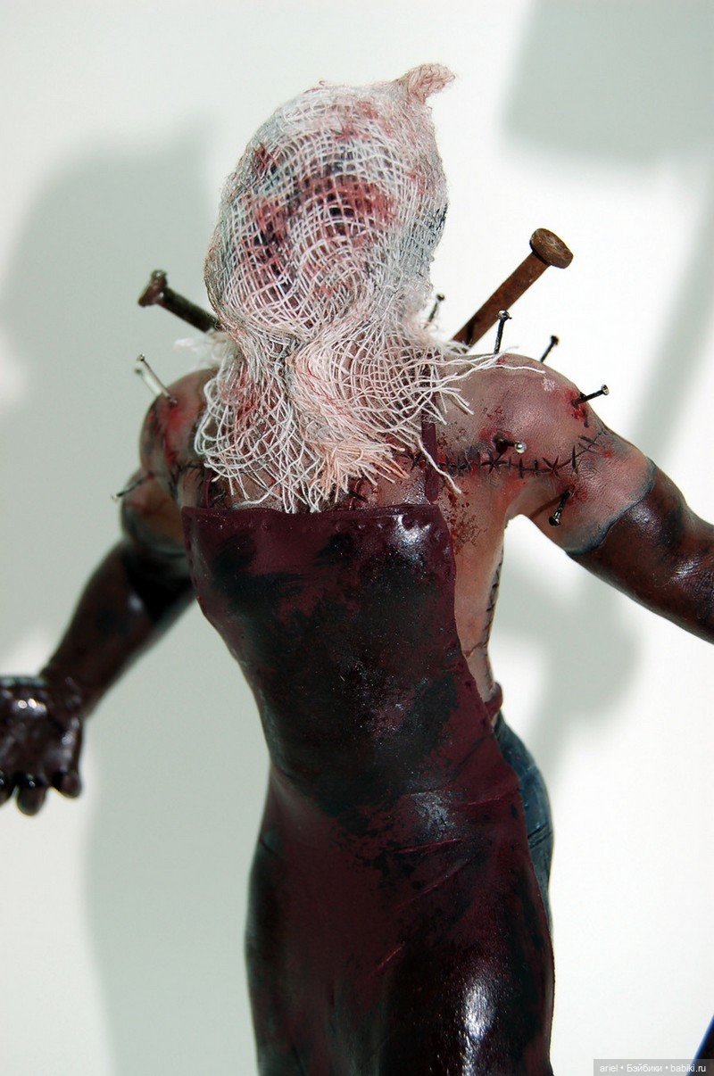 Реалистичные работы Noemi Smith