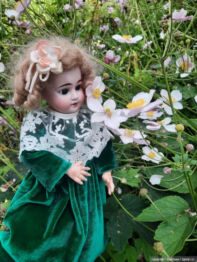 Немного изумруда в погожий осени денёк