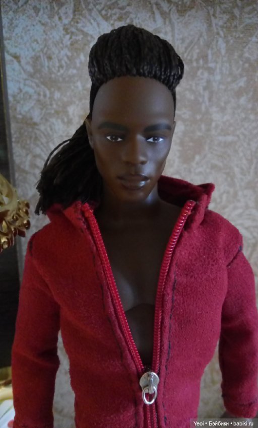 Кен Джон looks и солнечный денек