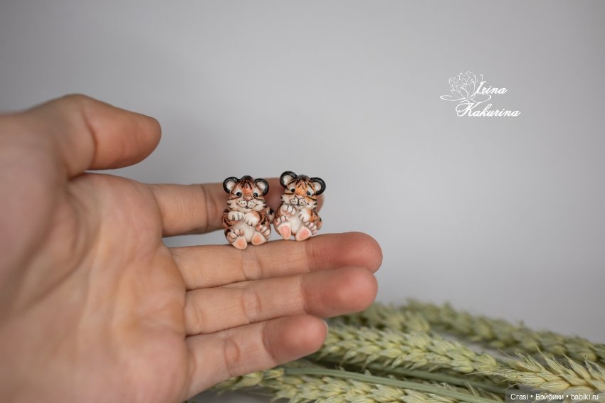 Миниатюрный тигрёнок в орешке (фото 5)