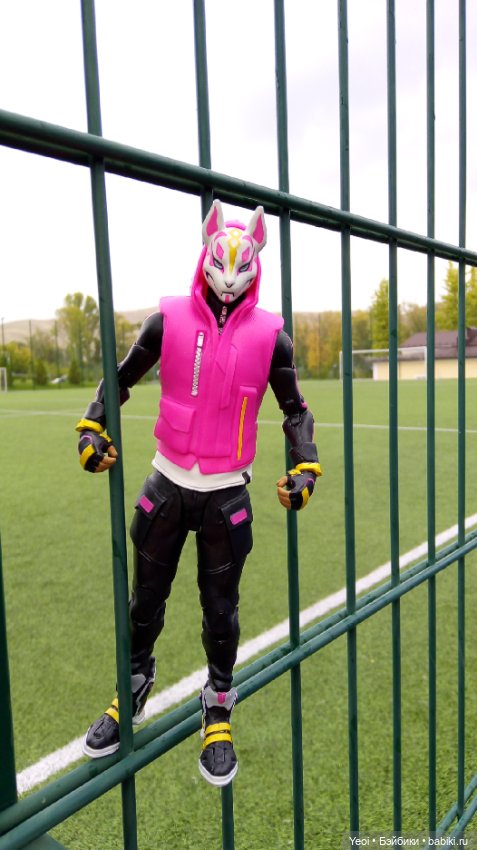 Парк и фигурка Фортнайт — Коллекционные экшн