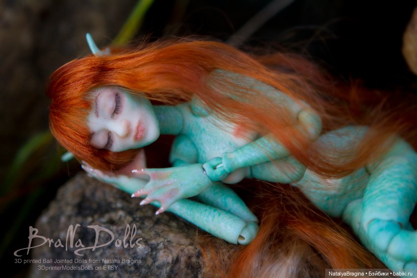 Маленькие русалки на улице