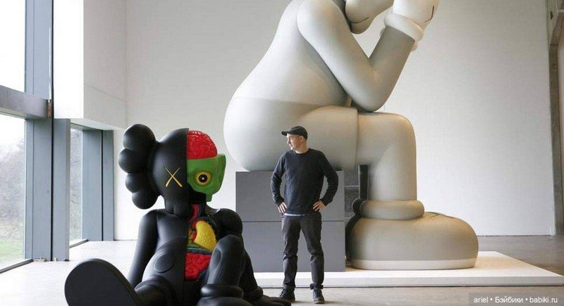 Известные скульптуры KAWS (фото 9)