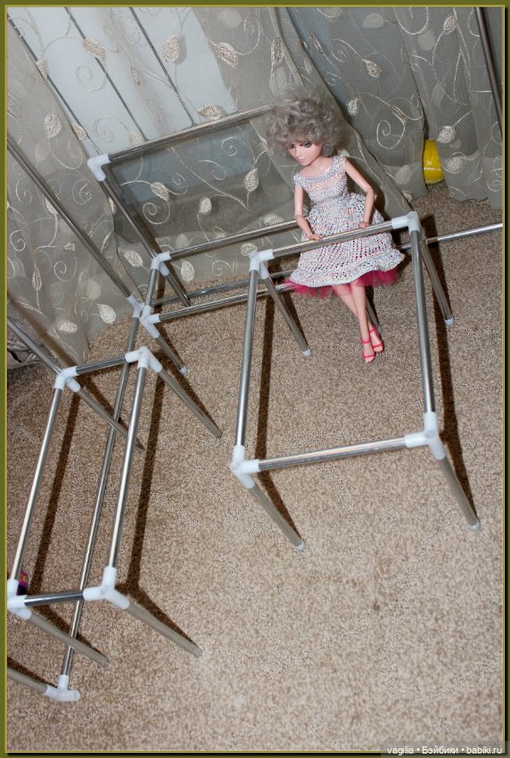 Обувная полка, как студия для фото сессий (фото 3)