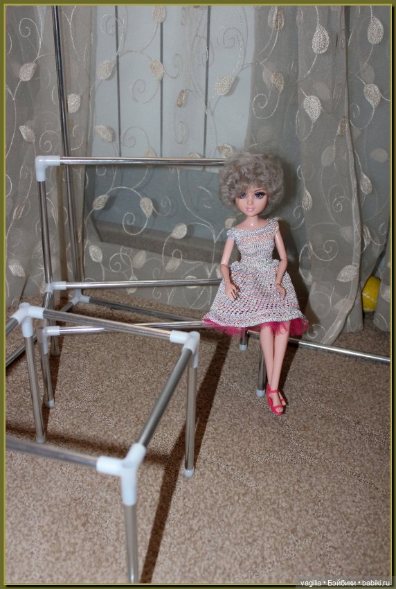 Обувная полка, как студия для фото сессий