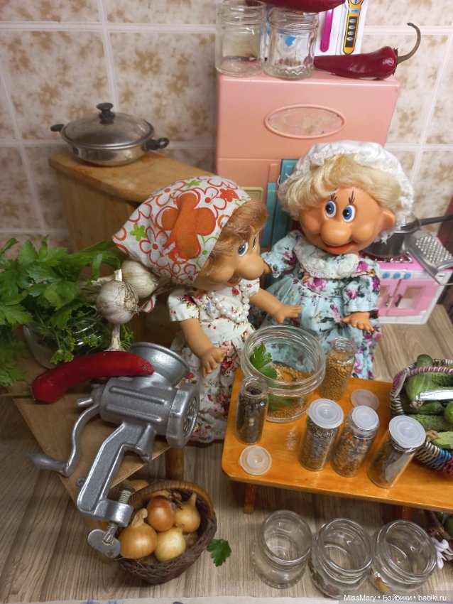 Весёлые картинки. Маринуем огурцы