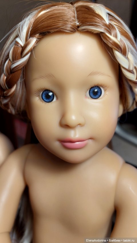 Помогите отределить год выпуска куклы kidz n cats (фото 2)