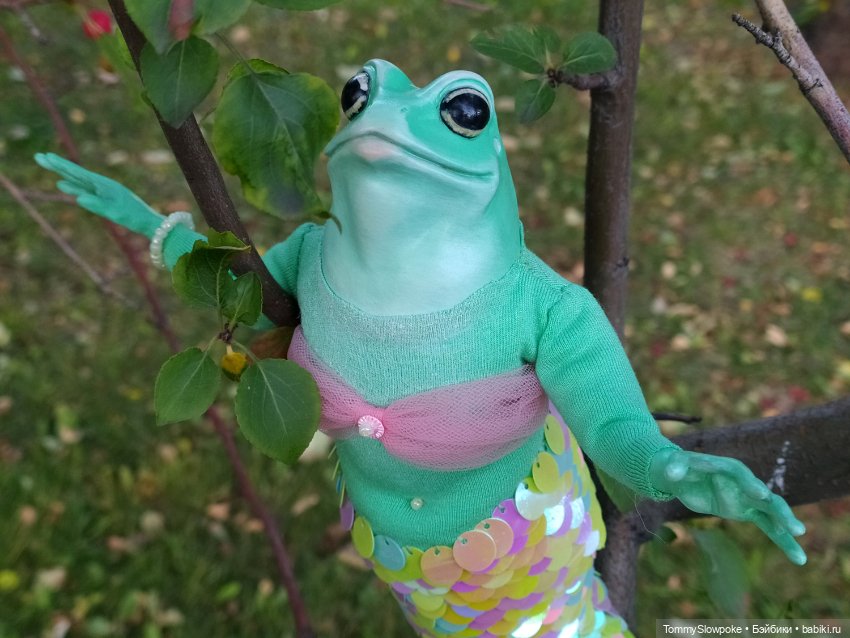 Фантастические лягушки — Авторские игрушки из разных материалов: синельная проволока (фото 6)