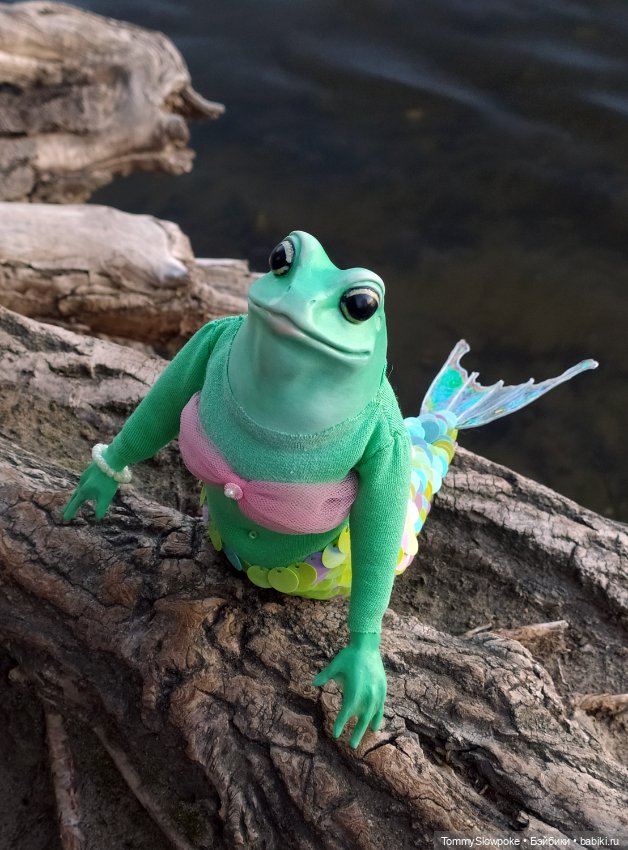 Фантастические лягушки — Авторские игрушки из разных материалов: синельная проволока (фото 5)