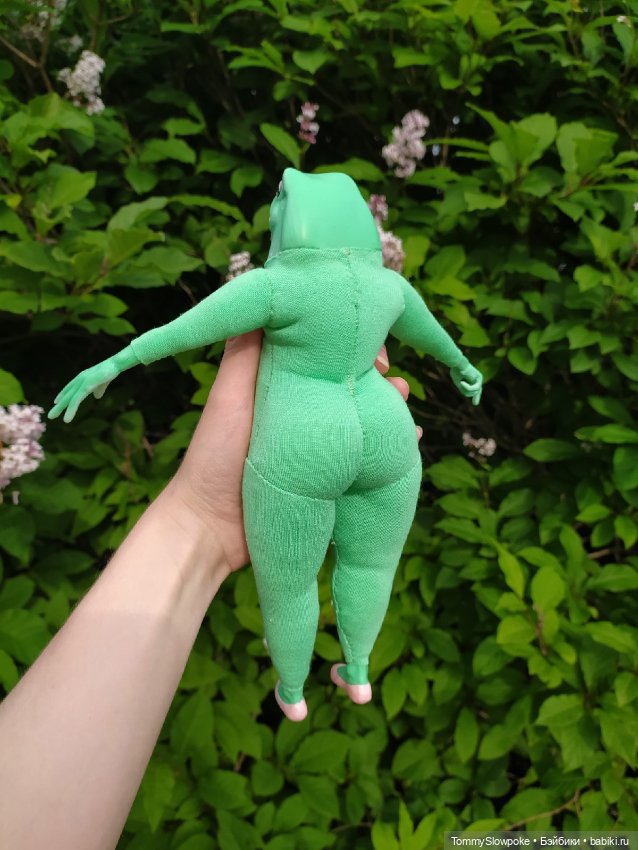 Фантастические лягушки — Авторские игрушки из разных материалов: синельная проволока