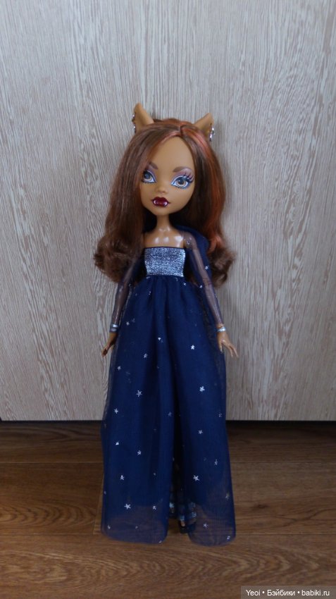 Фото Монстер Хай Клодин (42см) в платье и костюме из детской юбки