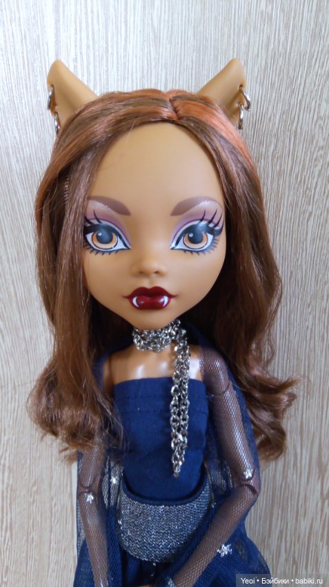 Фото Монстер Хай Клодин (42см) в платье и костюме из детской юбки (фото 4)