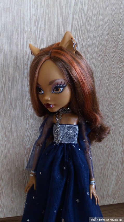 Фото Монстер Хай Клодин (42см) в платье и костюме из детской юбки