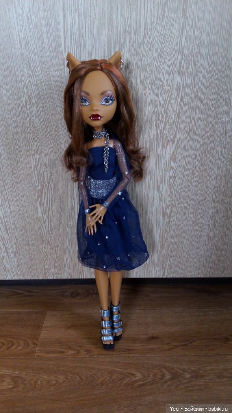Фото Монстер Хай Клодин (42см) в платье и костюме из детской юбки (фото 3)