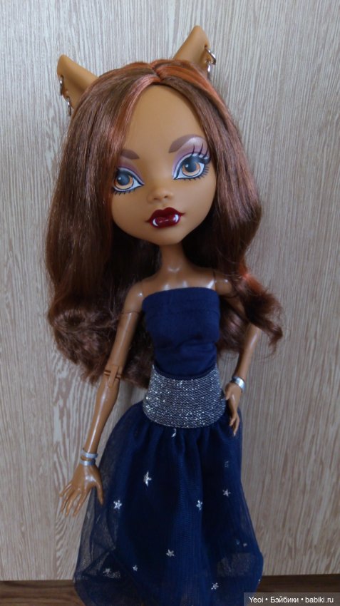 Фото Монстер Хай Клодин (42см) в платье и костюме из детской юбки (фото 2)