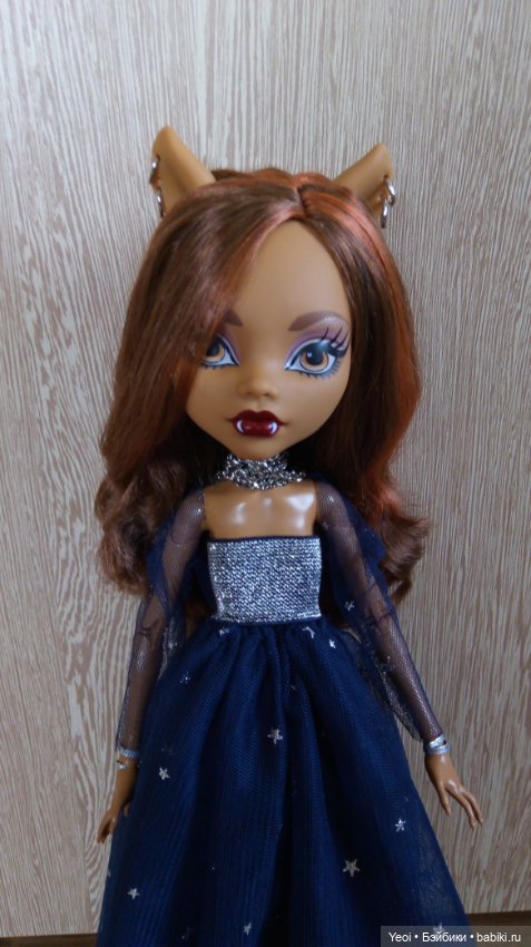 Фото Монстер Хай Клодин (42см) в платье и костюме из детской юбки