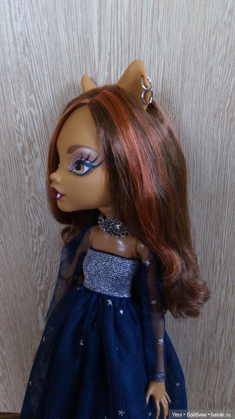 Фото Монстер Хай Клодин (42см) в платье и костюме из детской юбки