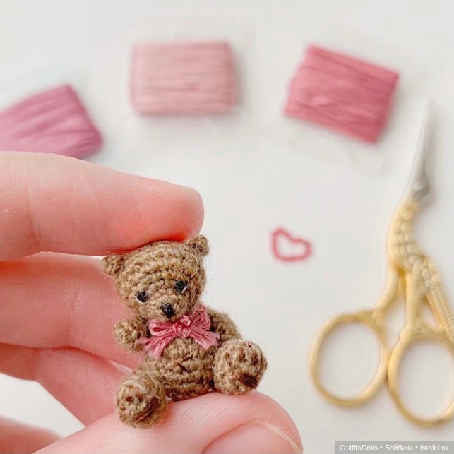 Связала крючком медвежонка! Рост игрушки 3 см (фото 2)