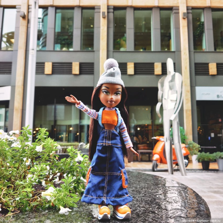 Сашка в городе — Куклы Bratz (Братц) и Moxie Girlz: MGA (фото 5)