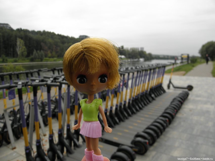 Blythe Petite от Takara на телах Polly Pocket (фото 6)