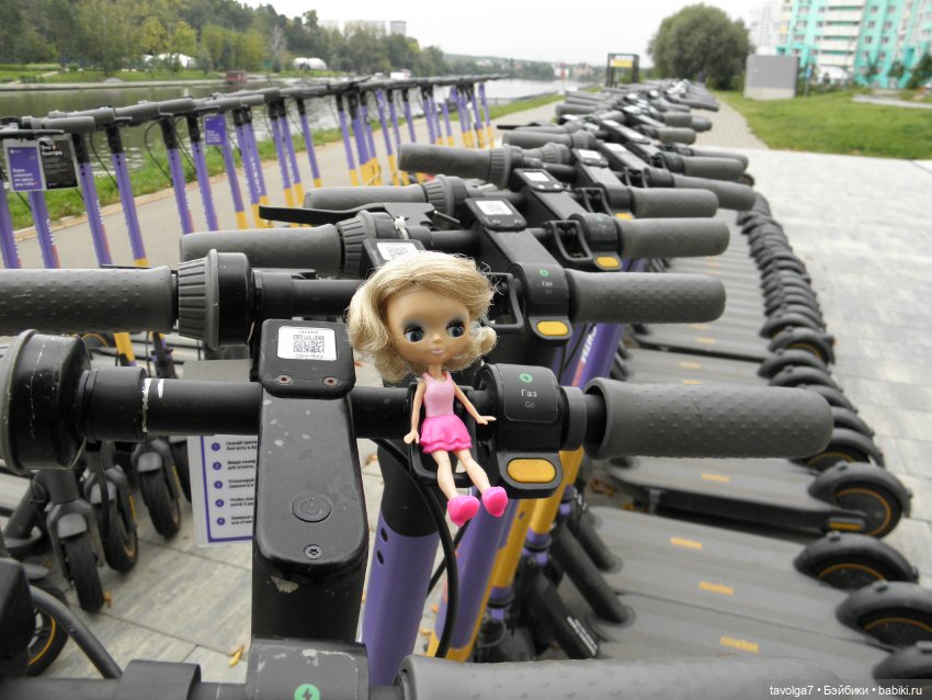 Blythe Petite от Takara на телах Polly Pocket (фото 10)