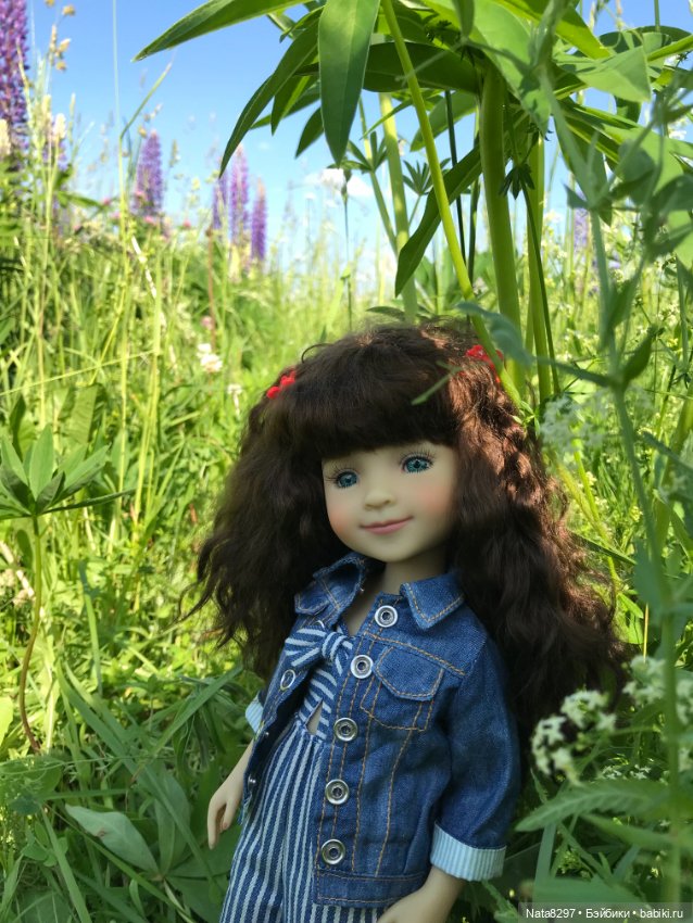 Белла и люпины. Куколка Ruby Red