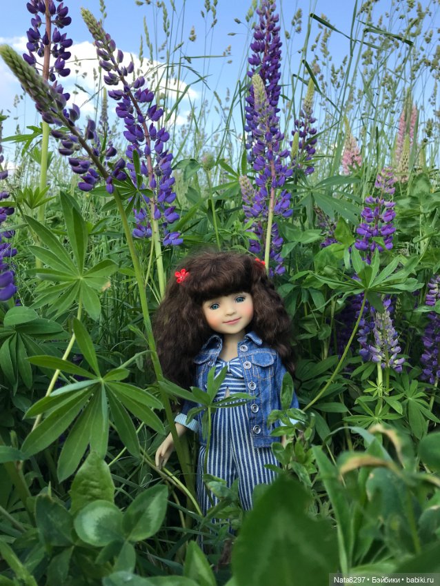 Белла и люпины. Куколка Ruby Red