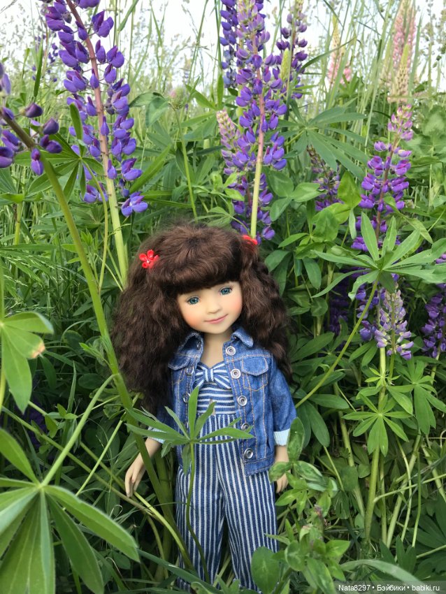 Белла и люпины. Куколка Ruby Red