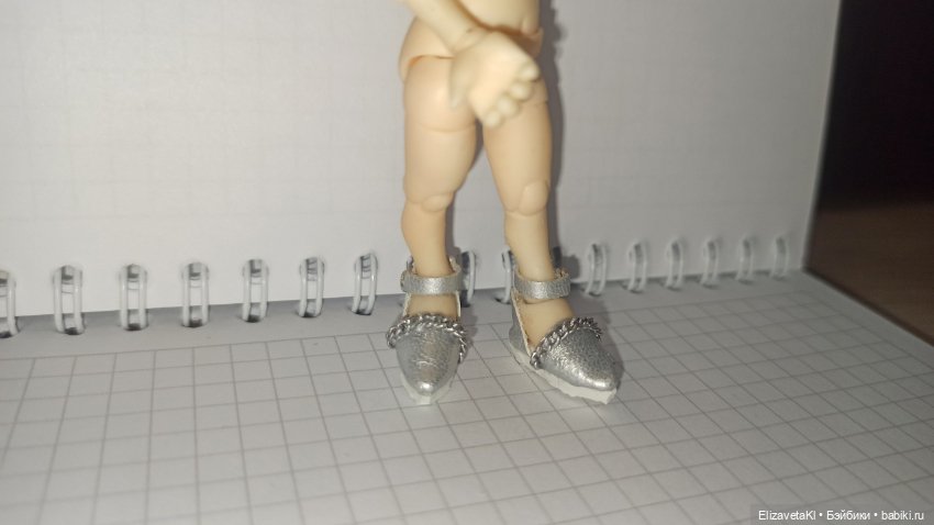 Обувь на маленьких человечков realpuki