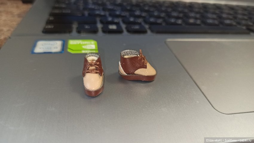 Обувь на маленьких человечков realpuki