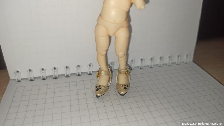 Обувь на маленьких человечков realpuki