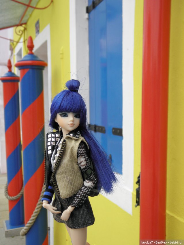J-Doll Andrassy ave. На острове Бурано в Венеции