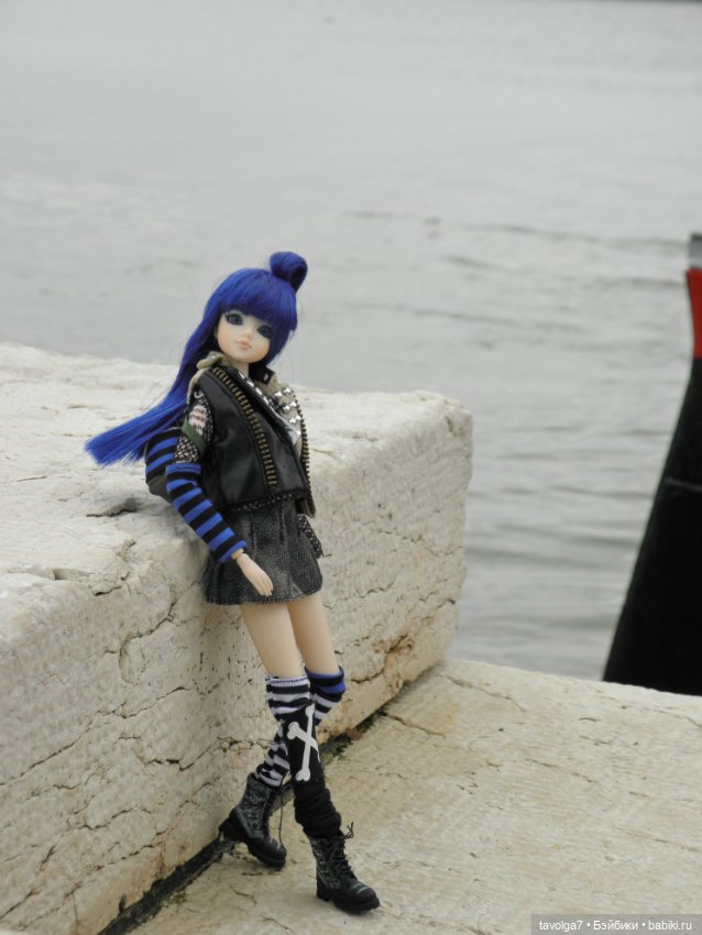 J-Doll Andrassy ave. На острове Бурано в Венеции