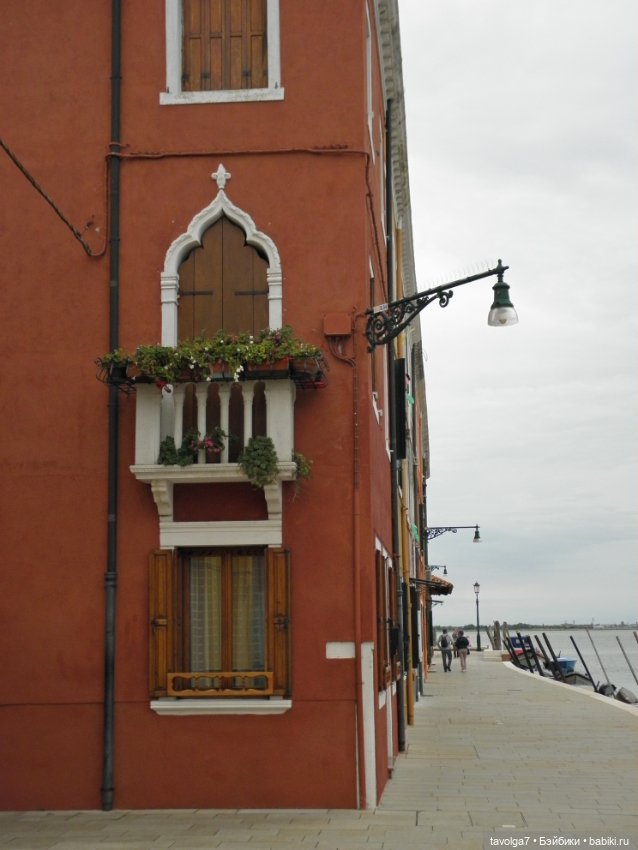 J-Doll Andrassy ave. На острове Бурано в Венеции