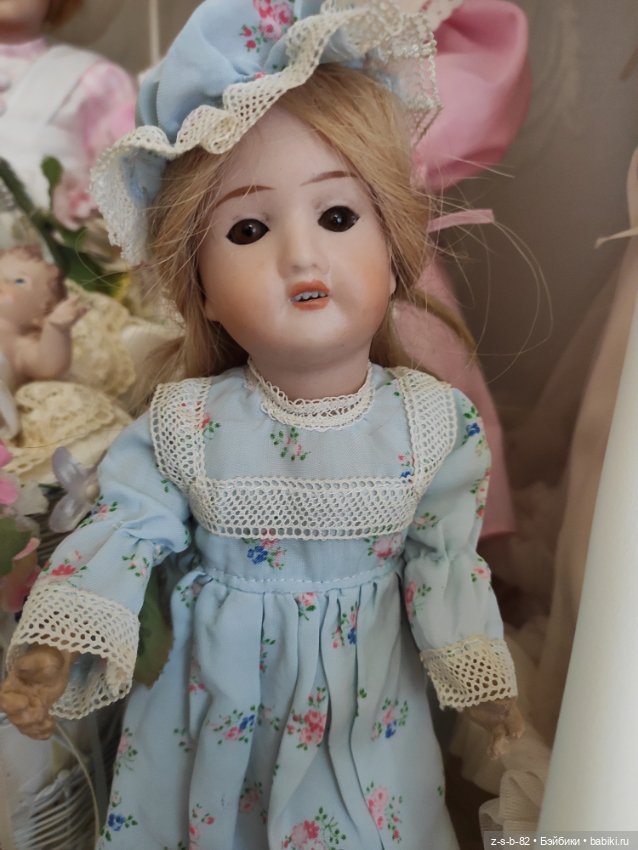 Помогите, просветите — Опознание антикварных кукол: поиск по клейму (фото 2)