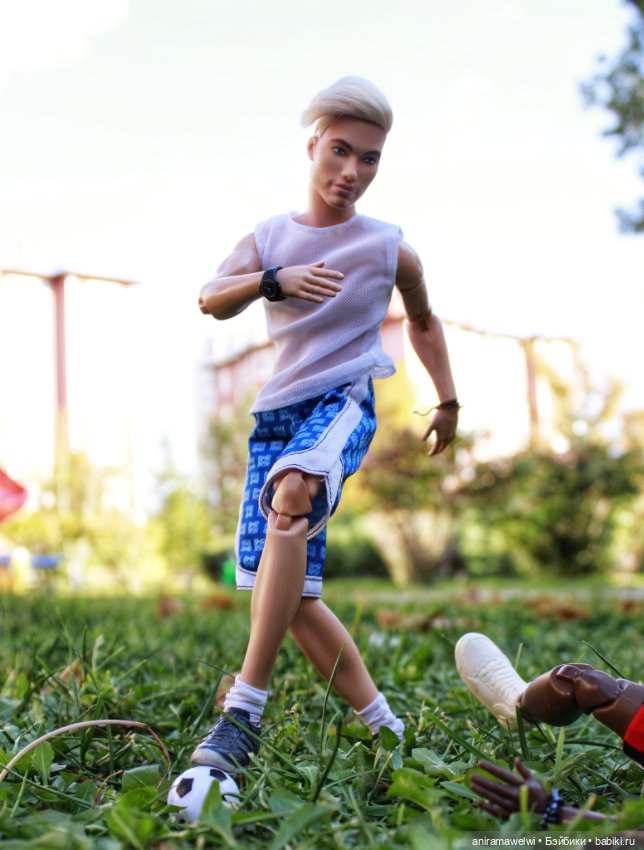 Товарищеский матч — Куклы Barbie (Барби): Looks