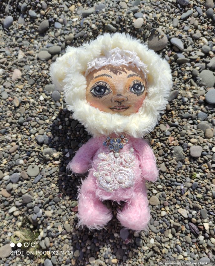 Плюшевые куколки — Авторские игрушки из разных материалов: синельная проволока (фото 6)