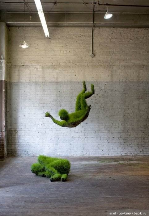 Скульптуры из травы Mathilde Roussel (фото 6)