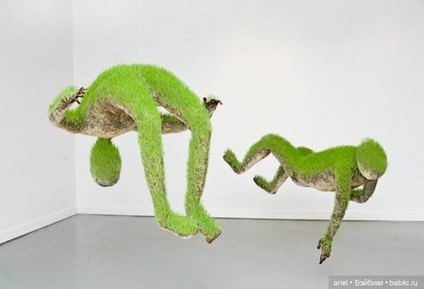 Скульптуры из травы Mathilde Roussel (фото 5)