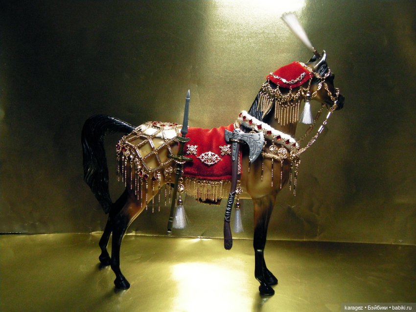 Коллекционная фигурка коня в восточной сбруе (фото 3)