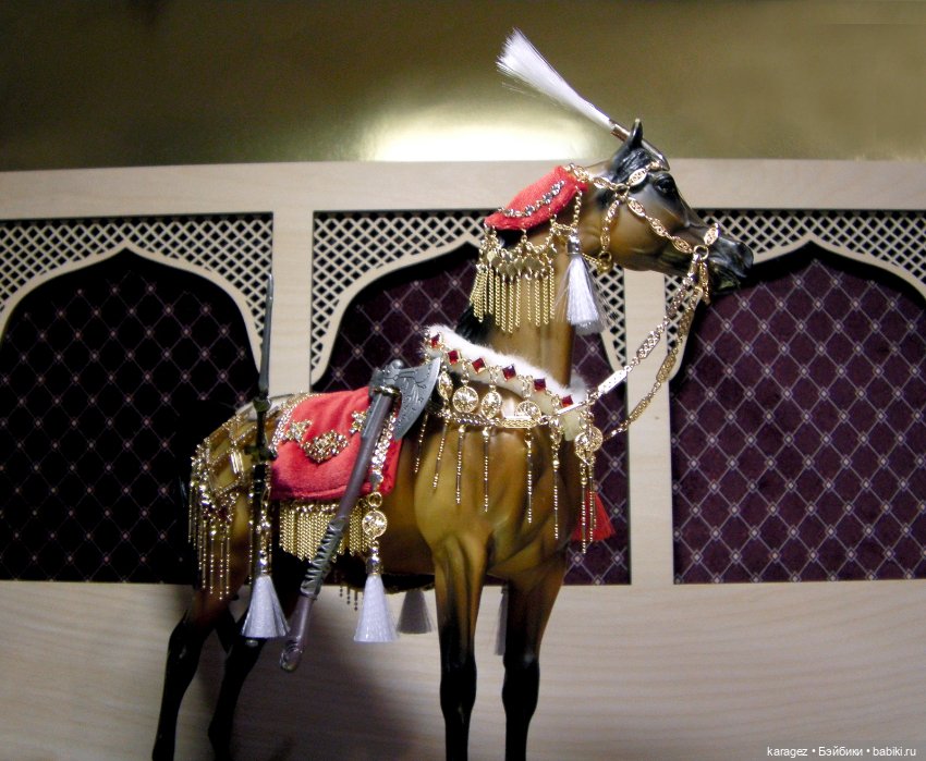 Коллекционная фигурка коня в восточной сбруе (фото 5)