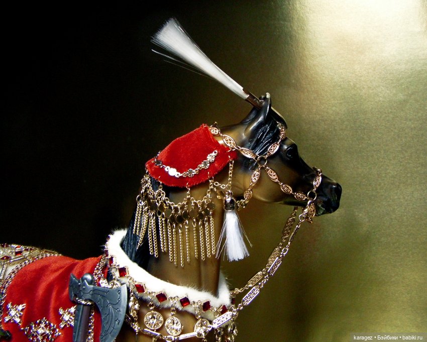 Коллекционная фигурка коня в восточной сбруе (фото 4)