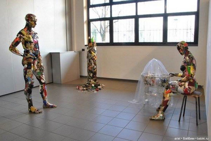 Оригинальные скульптуры из мусора Dario Tironi (фото 6)