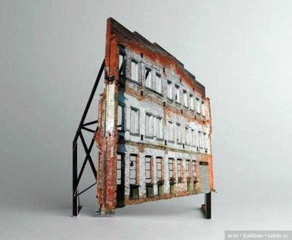 Скульптуры разрушенных домов от Офры Лапид (фото 6)