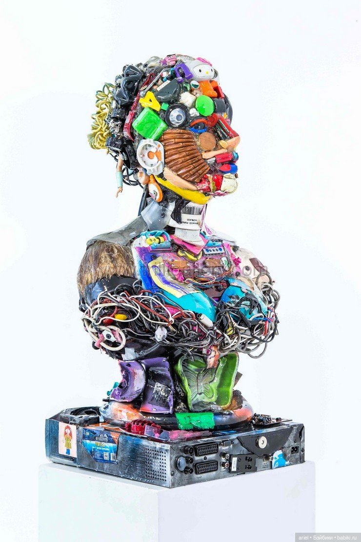 Оригинальные скульптуры из мусора Dario Tironi