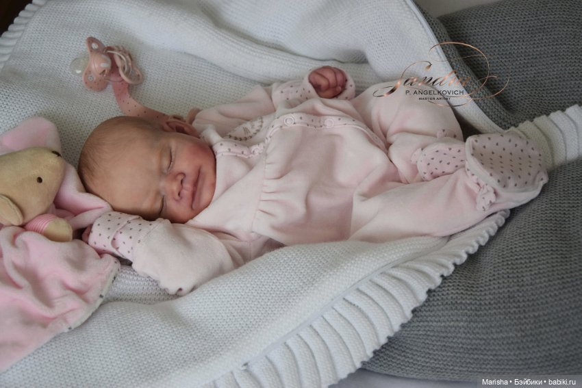 Renée скульптора Melanie Gebhardt, автор прототипа Sandra Picaro Angelkovich