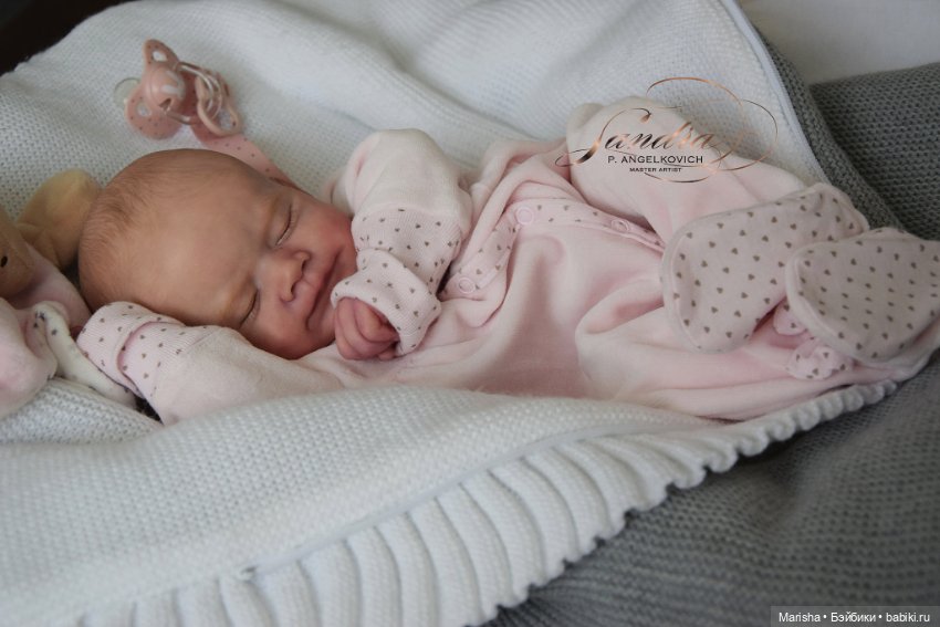 Renée скульптора Melanie Gebhardt, автор прототипа Sandra Picaro Angelkovich