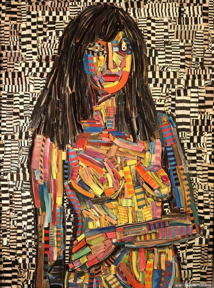 Скульптуры из газет от Nick Georgiou